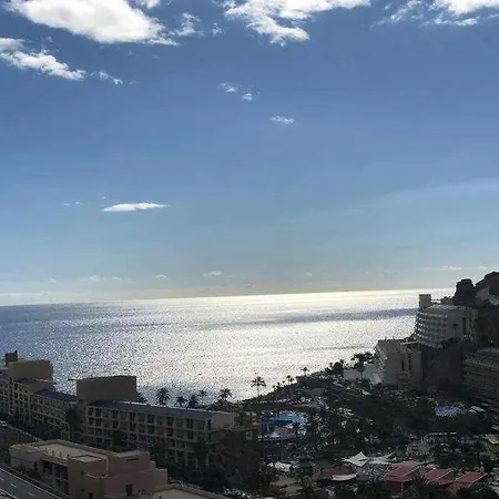 Con Diseno Moderno Y Piscina Appartement *