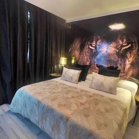 Con Diseno Moderno Y Piscina * Taurito